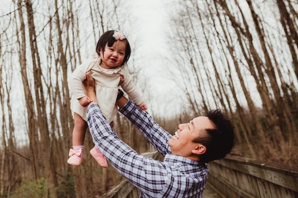 photos of dad making his kid fly