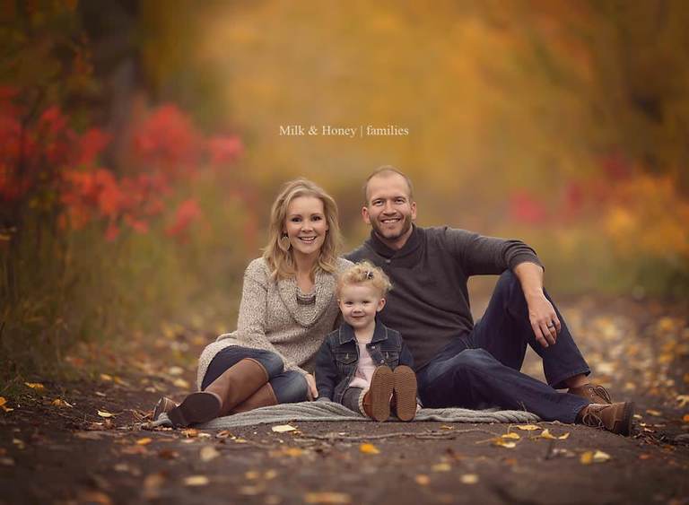 10 Ways to Capture Fun Fall Family Photos - The Milky Way