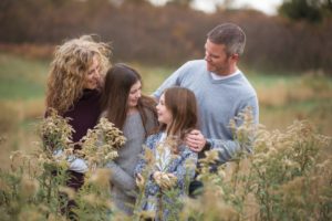 natural family posing